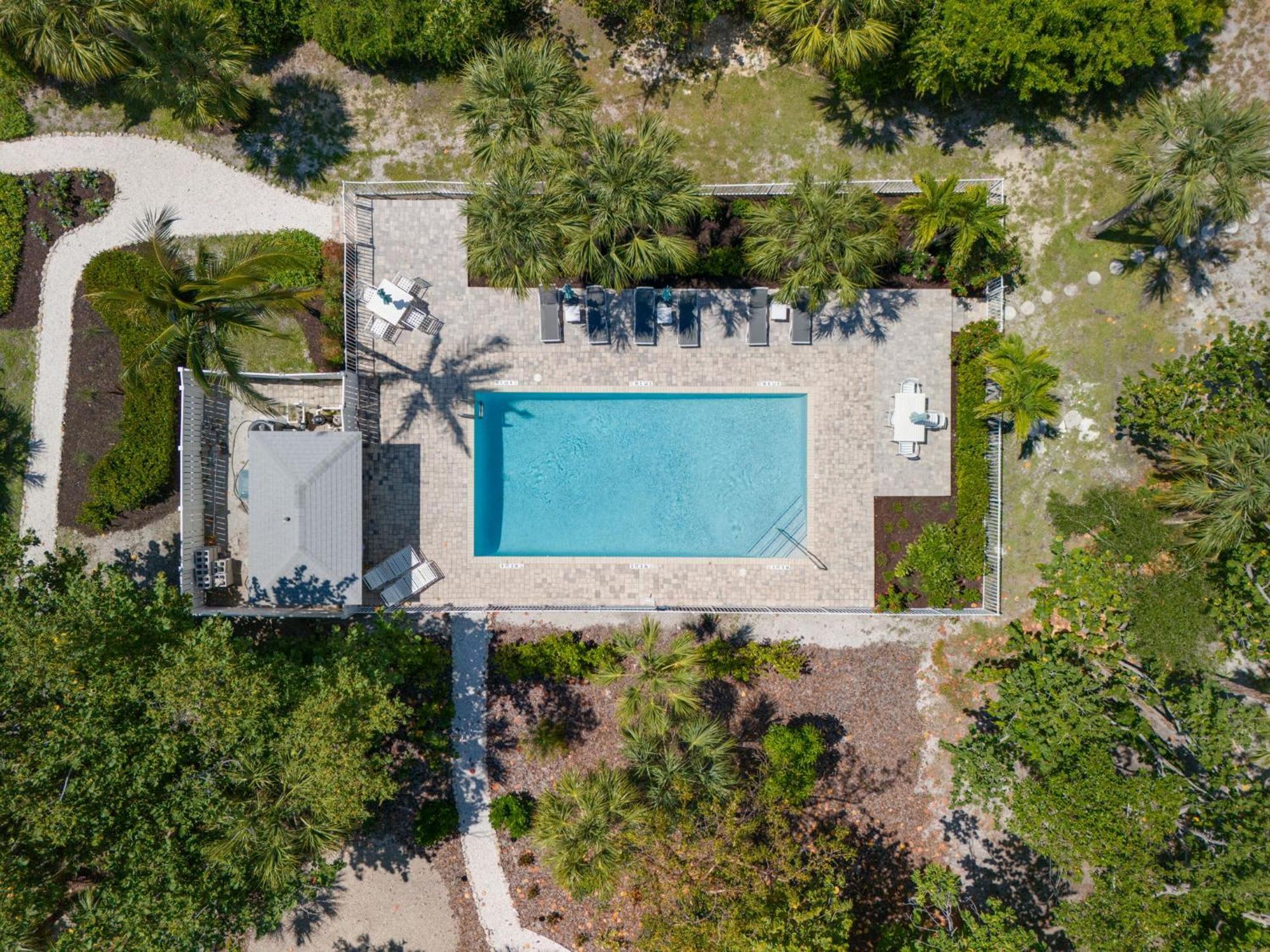 Grandma Dot'S House- Marina Villa With Pool And Bikes Санибел Экстерьер фото